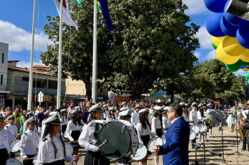 Foto - Desfile Cívico 07 de setembro de 2025 Prefeitura Municipal de São João do Paraíso-MG